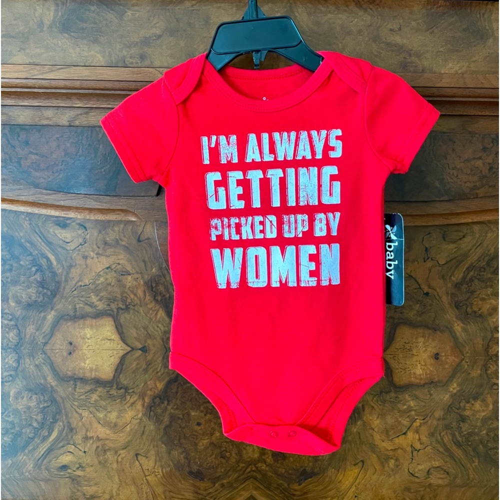 Rashti & Rashti Baby & Child Red Short Sleeve Baby Onesie 9 months Boys